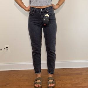 Levi’s wedgie fit jeans